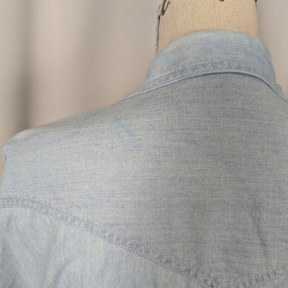 90s Vintage Embellished Denim Snap Button Up Shirt Light Wash Size Small - Picture 9 of 16